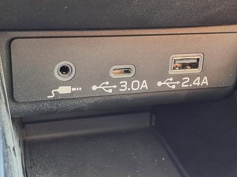 Certified 2025 Subaru Outback Premium image 22