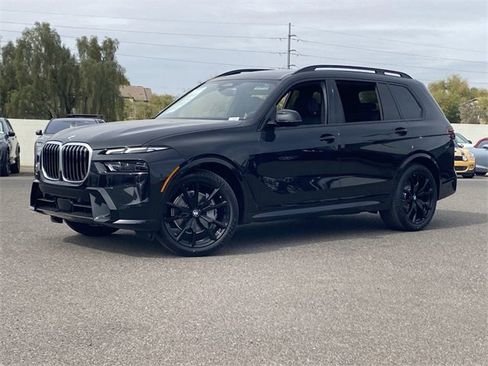 New 2025 BMW X7 xDrive40i w/ M Sport Package image 2