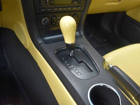 Used 2002 Ford Thunderbird RWD image 13