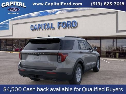 New 2026 Ford Explorer Active RWD image 8