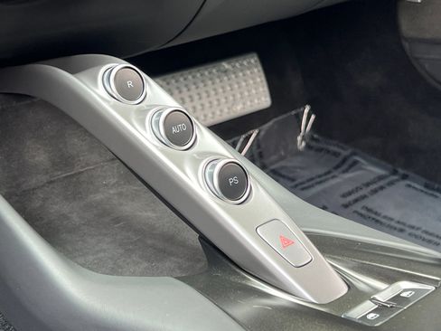 Used 2020 Ferrari 812 Superfast RWD image 28