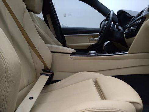 Used 2017 BMW 330i Sedan RWD image 21