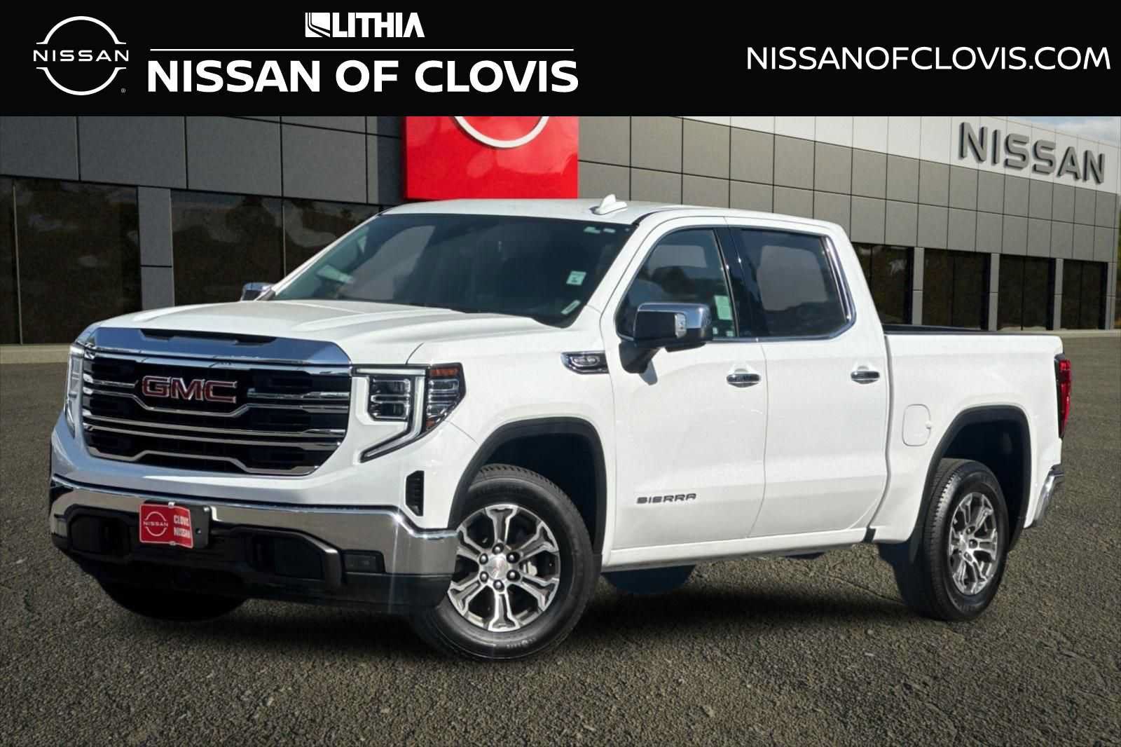 Used 2025 GMC Sierra 1500 SLT RWD image 1