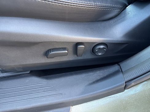 Certified 2025 Subaru Outback Limited image 21