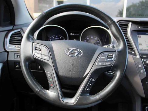 Used 2017 Hyundai Santa Fe Sport w/ 2.0T Ultimate Tech Package 05 AWD/4WD image 17