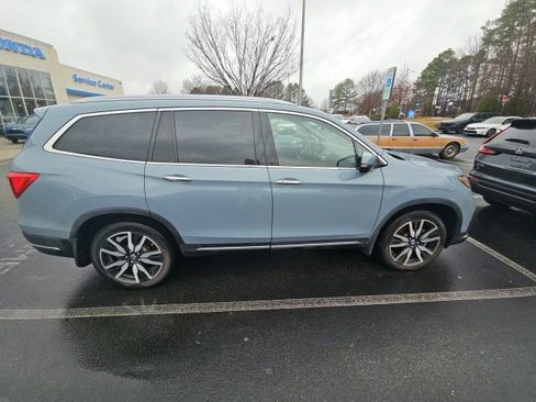 Certified 2022 Honda Pilot Touring image 9