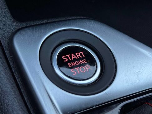 Used 2025 Nissan Sentra SR FWD image 26