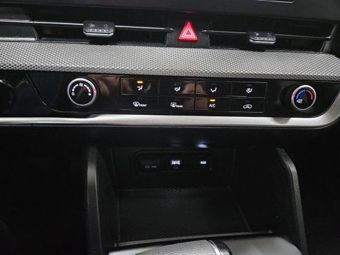 Used 2023 Kia Sportage LX image 25