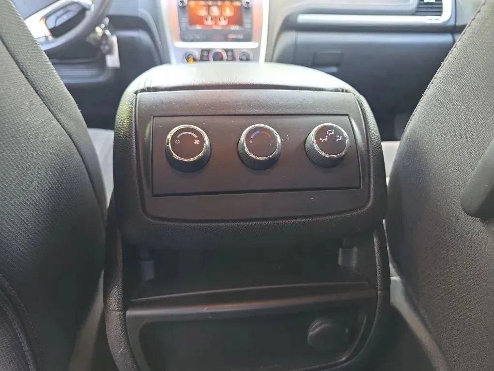 Used 2016 GMC Acadia SLE FWD image 35