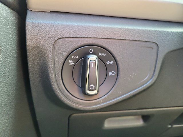 Used 2023 Volkswagen Atlas Cross Sport SE w/ Panoramic Sunroof Package FWD image 22