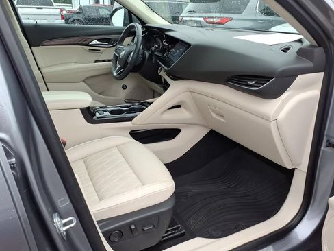 Used 2021 Buick Envision Avenir w/ Technology Package II FWD image 11