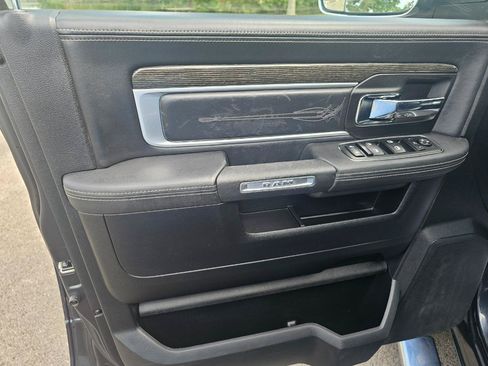 Used 2015 RAM 2500 Limited AWD/4WD image 27
