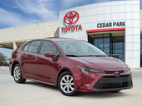 Used 2026 Toyota Corolla LE image 1