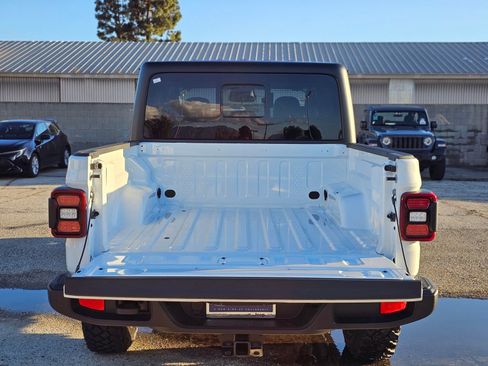 New 2026 Jeep Gladiator Willys AWD/4WD image 7