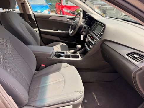 Used 2019 Hyundai Sonata SE FWD image 15