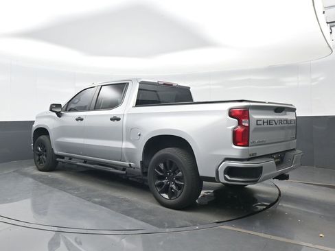 Used 2020 Chevrolet Silverado 1500 Custom w/ Custom Value Package image 4