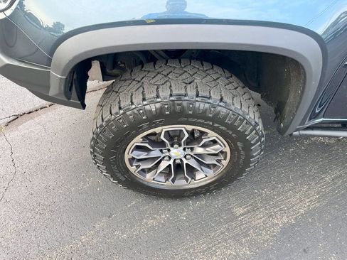 Certified 2020 Chevrolet Colorado ZR2 w/ LPO, Premium Interior Package image 17