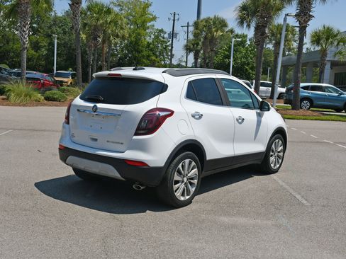 Used 2019 Buick Encore Preferred FWD image 3