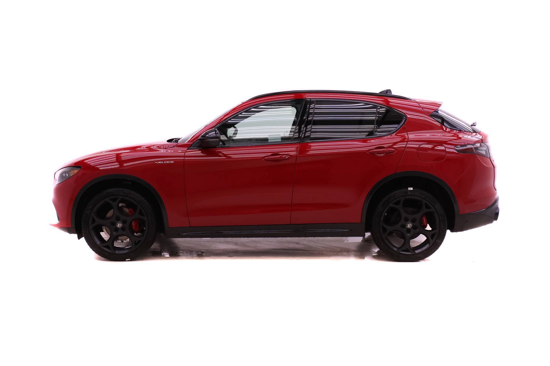 New 2026 Alfa Romeo Stelvio Sprint w/ Convenience Package AWD/4WD image 3