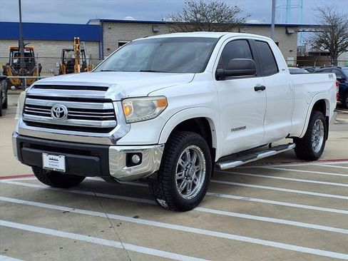 Used 2017 Toyota Tundra SR5 w/ SR5 Upgrade Package image 3