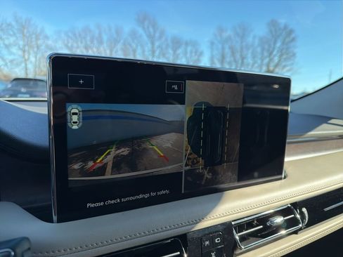 Used 2023 Lincoln Nautilus Reserve w/ Equipment Group 201A image 30