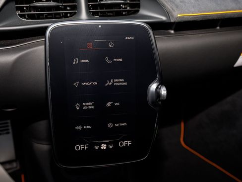 Used 2025 McLaren Artura RWD image 47