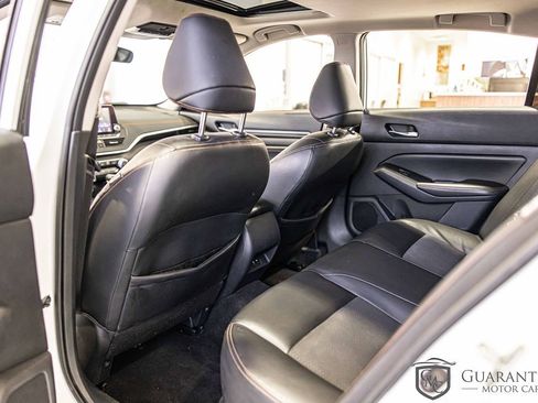 Used 2019 Nissan Altima 2.5 SR w/ SR Premium Package image 31