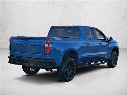 Used 2024 Chevrolet Silverado 1500 Custom Trail Boss w/ Turbomax Blackout Package AWD/4WD image 5