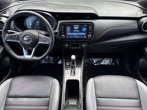 Used 2021 Nissan Kicks SR w/ SR Premium Package image 13
