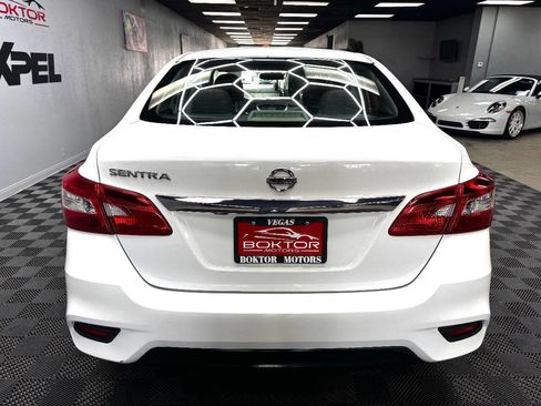 Used 2018 Nissan Sentra S image 11
