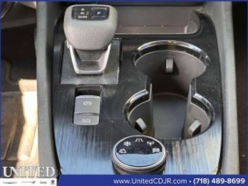 Used 2021 Nissan Rogue S image 20