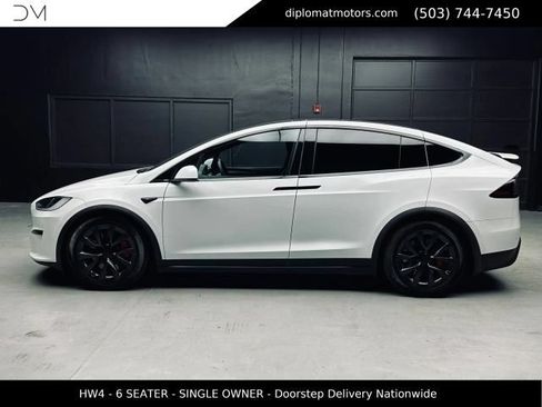 Used 2024 Tesla Model X Plaid AWD/4WD image 3