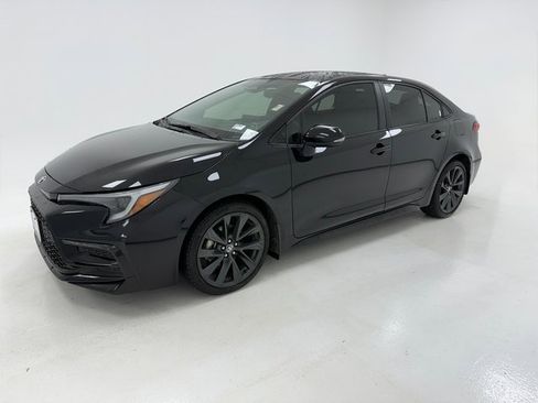 Used 2024 Toyota Corolla SE image 5