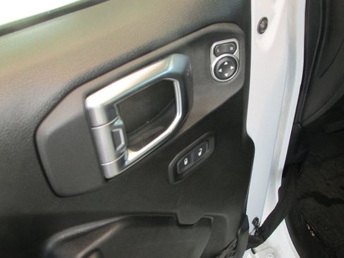 Used 2024 Jeep Wrangler Sport S w/ Convenience Group image 25