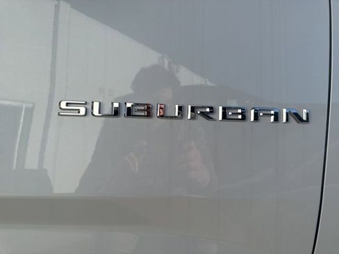 New 2026 Chevrolet Suburban High Country w/ Sun And Tow Package AWD/4WD image 5