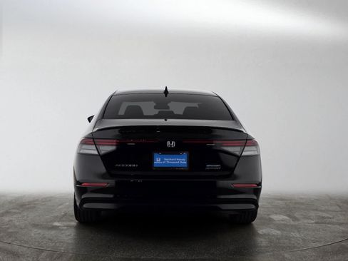 Used 2023 Honda Accord Sport image 4