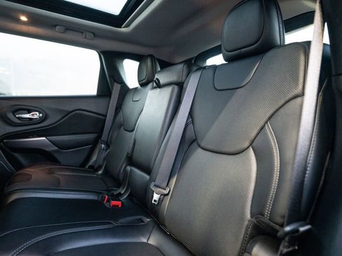 Used 2022 Jeep Cherokee Limited w/ Elite Package image 36