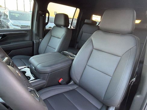 New 2026 Chevrolet Suburban LT w/ Comfort Package RWD image 16