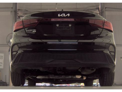 Used 2022 Kia Forte Sedan FWD image 4