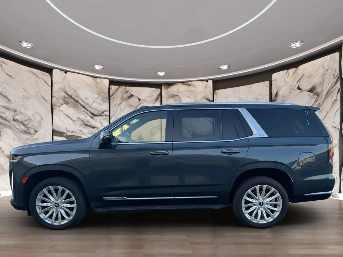 Used 2021 Cadillac Escalade Luxury RWD image 5