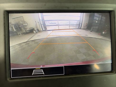 Used 2023 Chevrolet Equinox LT image 20