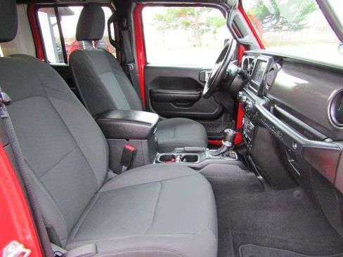 Used 2021 Jeep Wrangler Unlimited Sport w/ Technology Group image 18