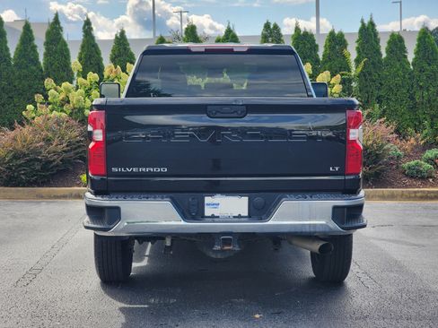 Used 2024 Chevrolet Silverado 2500 LT image 9