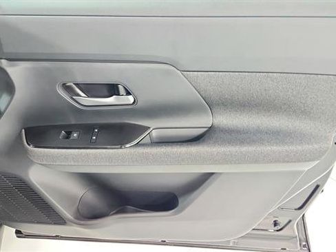 Certified 2026 Nissan Kicks SV FWD image 25