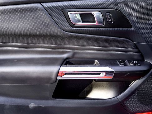 Used 2024 Ford Mustang Premium image 10