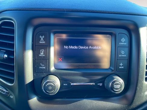 Used 2018 Jeep Compass Latitude w/ Cold Weather Group image 23