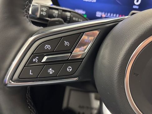 Used 2025 Buick Enclave Avenir w/ Super Cruise Package image 36