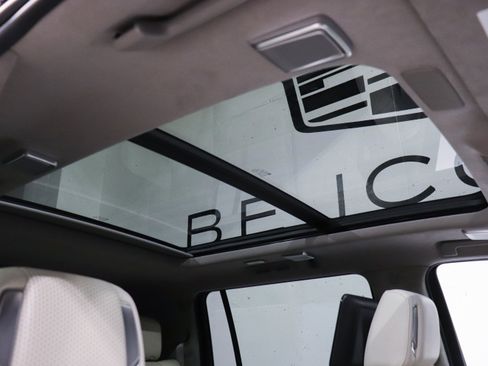 Certified 2022 Cadillac Escalade ESV Sport Platinum image 17