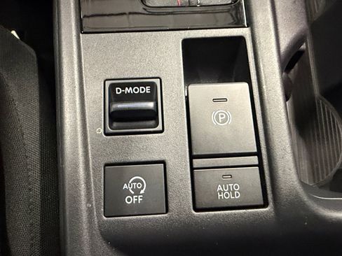 Used 2026 Nissan Sentra SR w/ Floor Mat Package FWD image 41