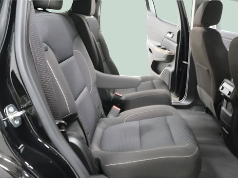Used 2023 GMC Acadia SLE w/ Driver Convenience Package FWD image 26